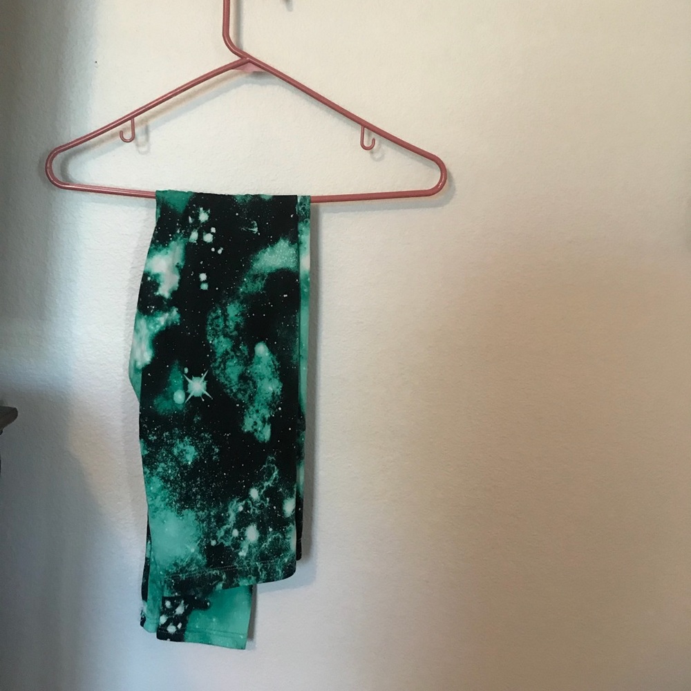 👽💚Green Galaxy Leggings 👽💚